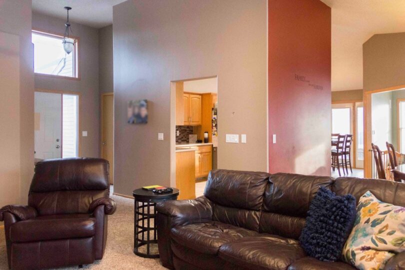 this-living-room-in-fargo-nd-is-ready-for-a-remodel