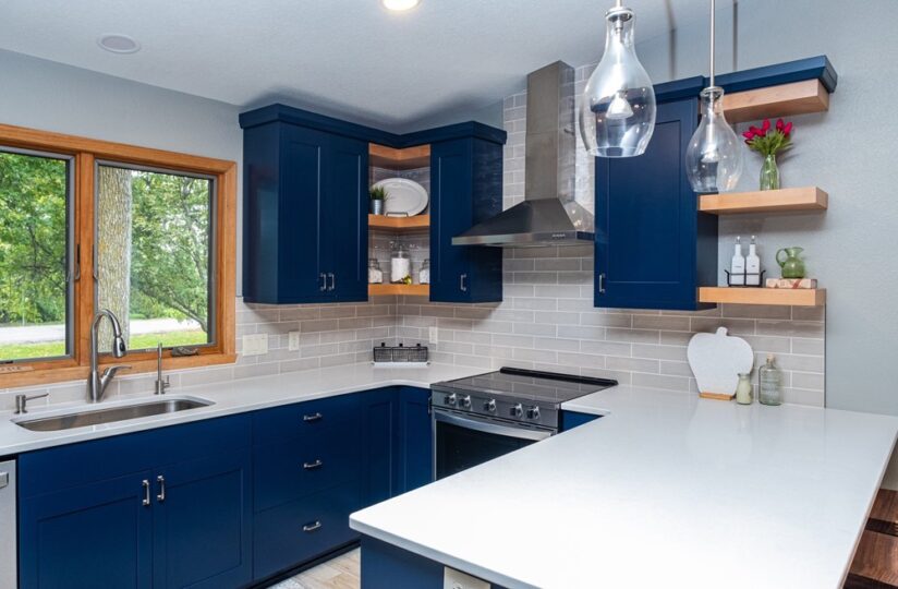 white-and-blue-kitchen-remodel-with-natural-wood-accents-horace-nd